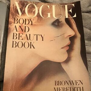 Duo: Vogue Body and Beauty Book and Twiggy autobiography illustrated hardcover.